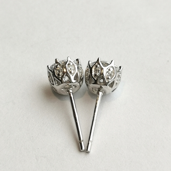 NEW, sterling silver cz cathedral set stud earrings - Picture 3 of 10